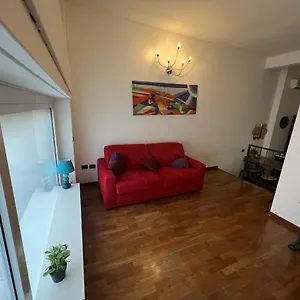 https://la-vetrata.it-lombardy.com